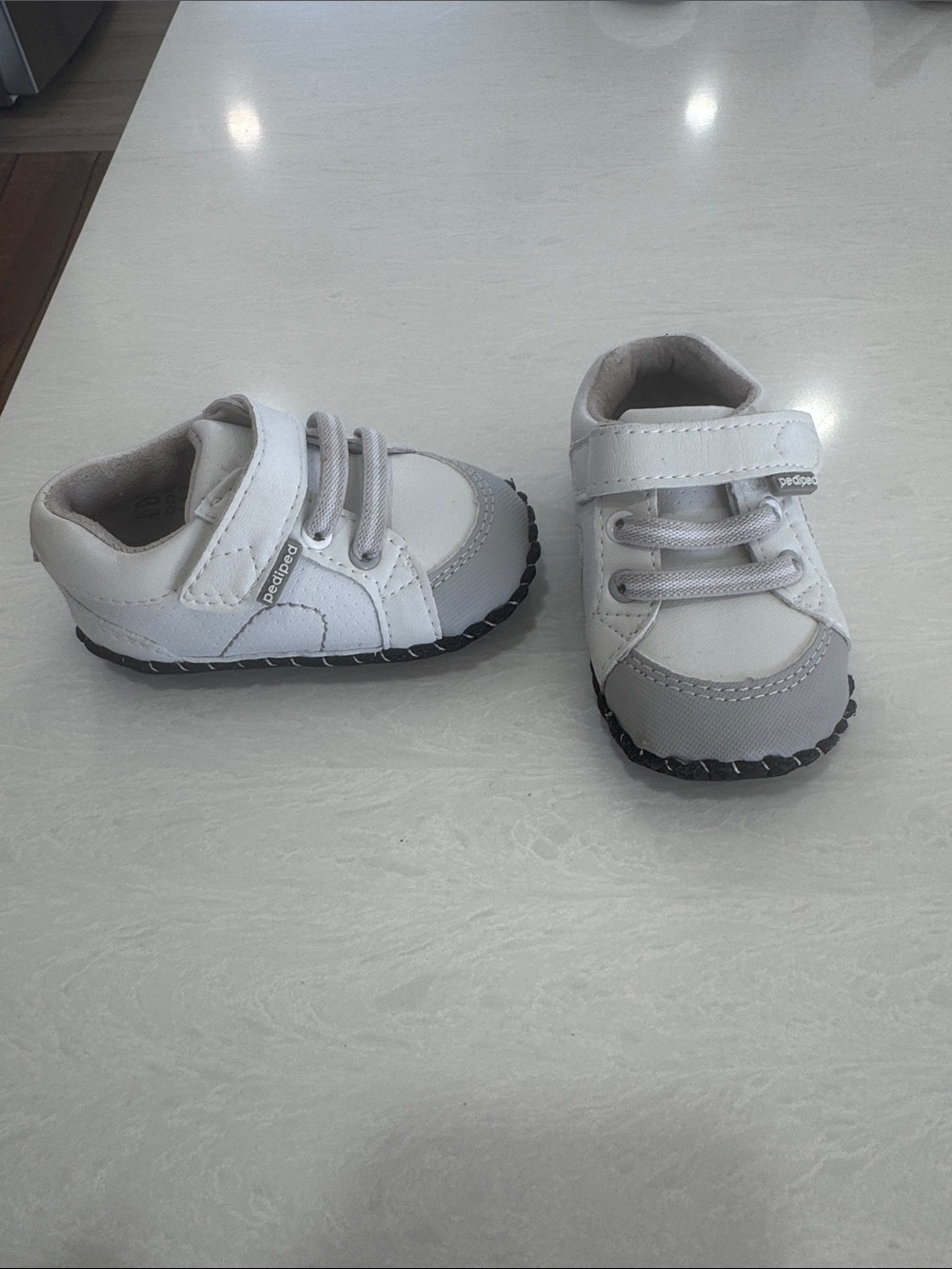 Pediped Dani - Originals 6-12 months White and Gray Casual Sneakers